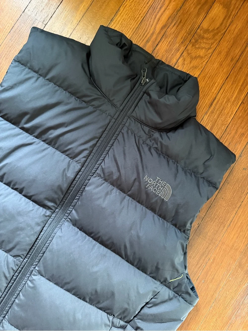 The North Face Men’s Black 550 Puffer Vest
